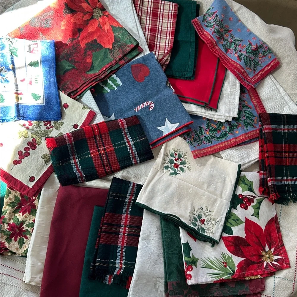 26 Christmas Cloth Napkins (Assorted) + 3 Williams Sonoma Red Linen Placemats
